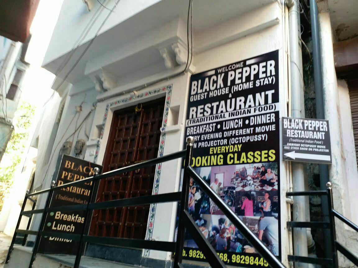 Black Pepper Home Stay Udaipur Eksteriør billede